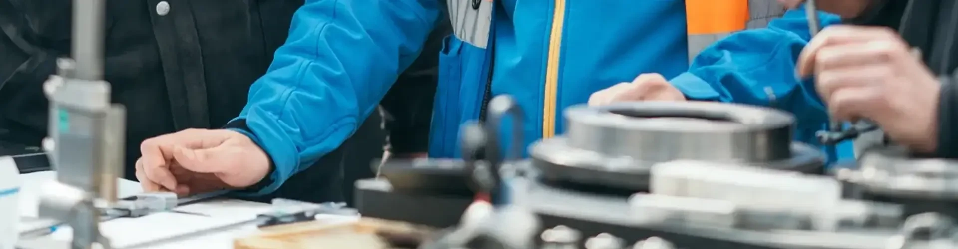 معلومات عنا